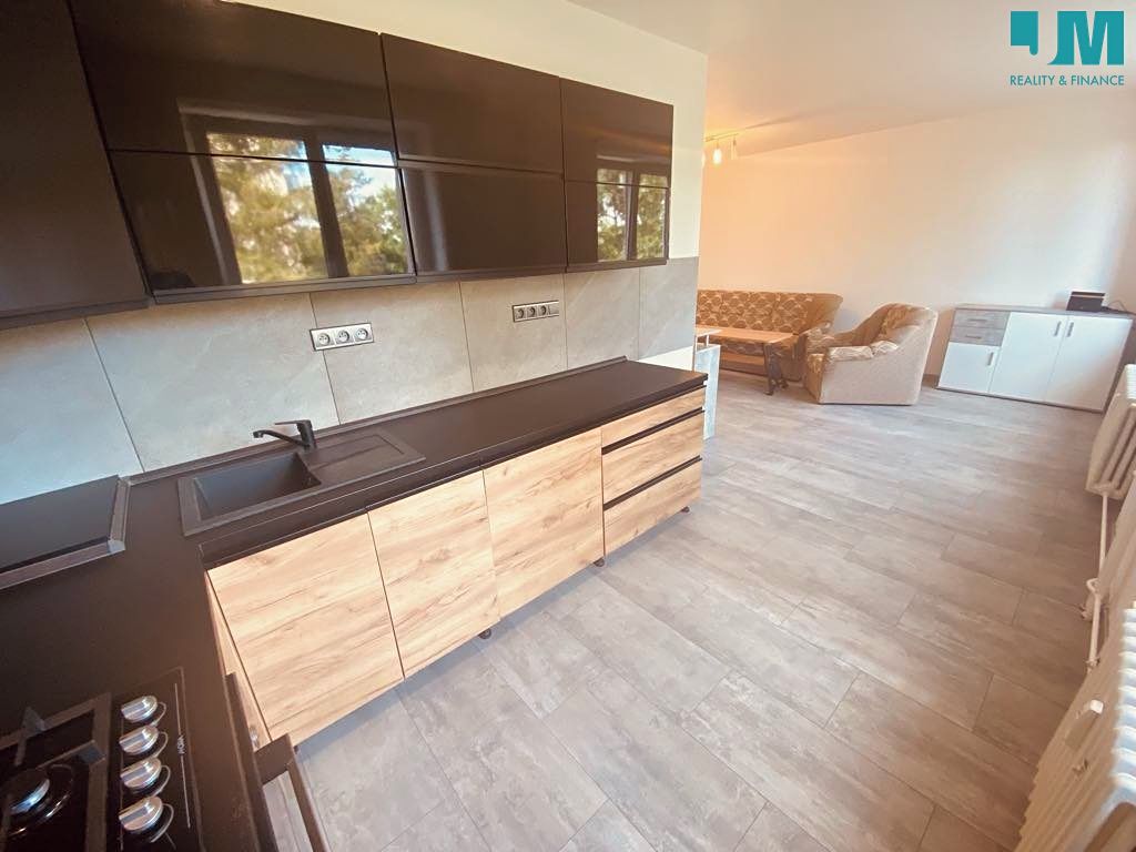 Pronájem bytu 2+kk 56 m² – fotografie 2