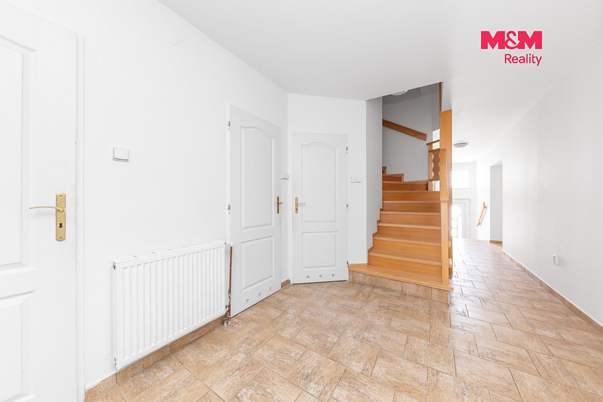 Prodej rodinného domu 131 m², pozemek 147 m² – fotografie 4