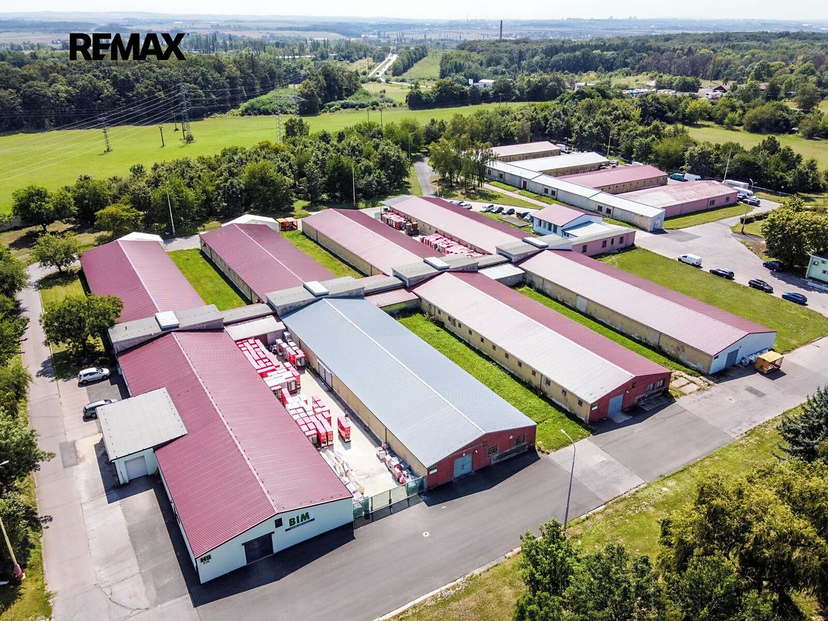Pronájem komerčního pozemku 378 m², Praha – fotka 1 z 3