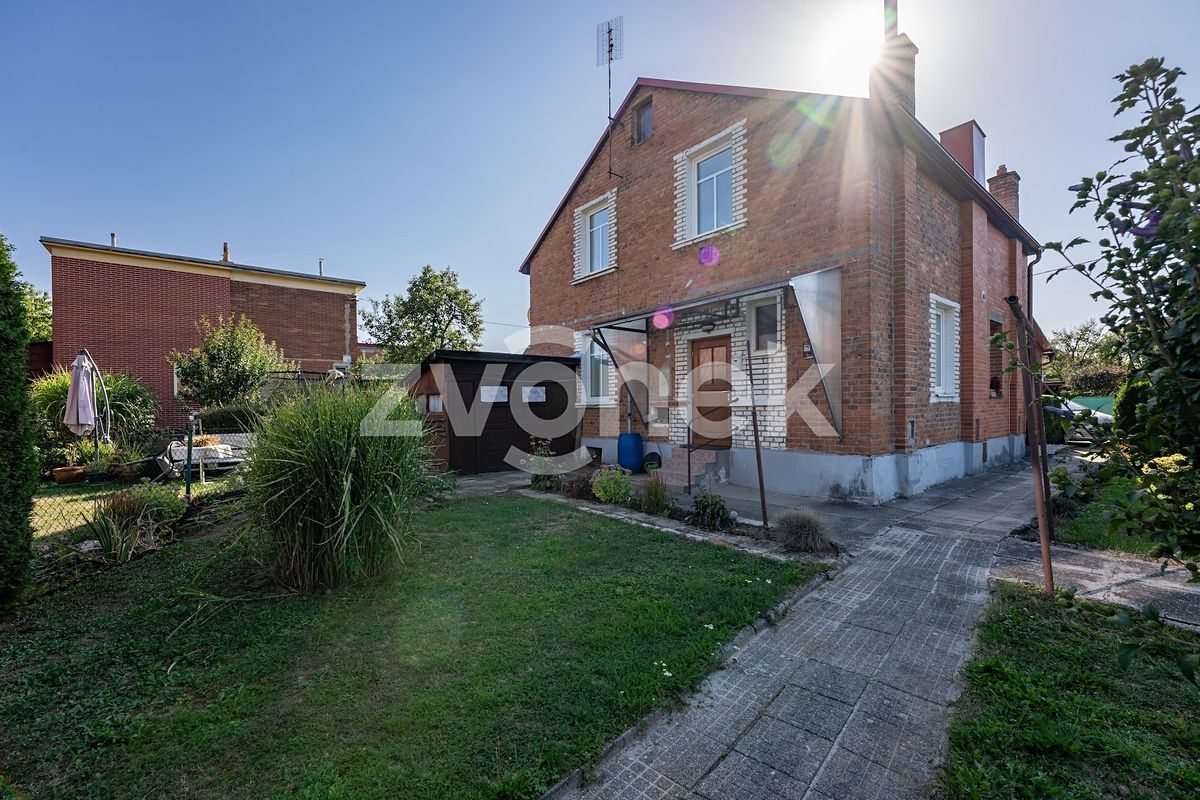 Prodej rodinného domu 77 m², pozemek 40 m² – fotografie 2