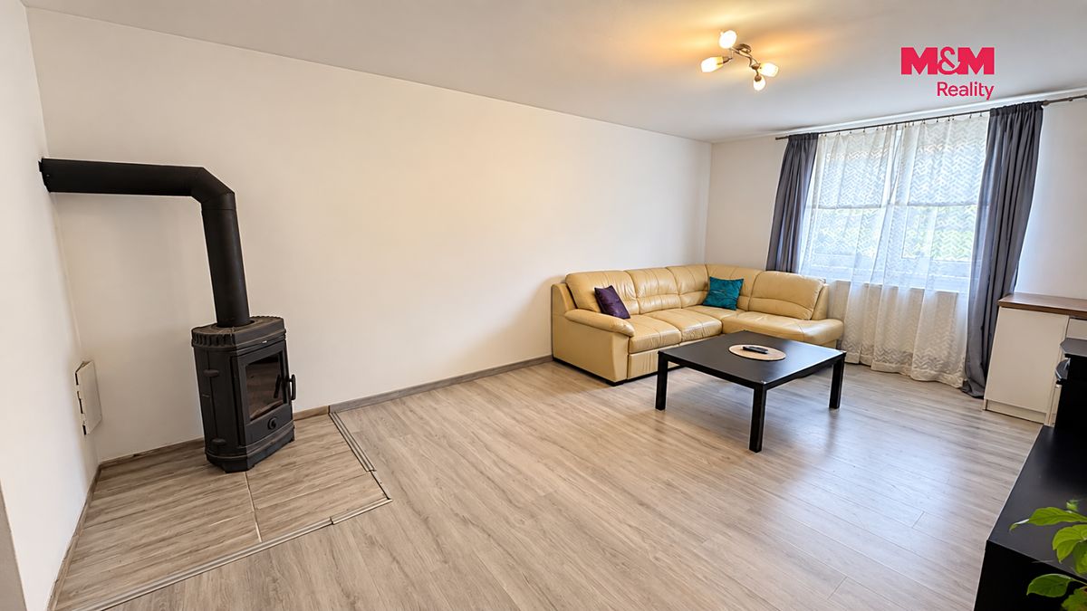 Prodej rodinného domu 144 m², pozemek 500 m² – fotografie 5