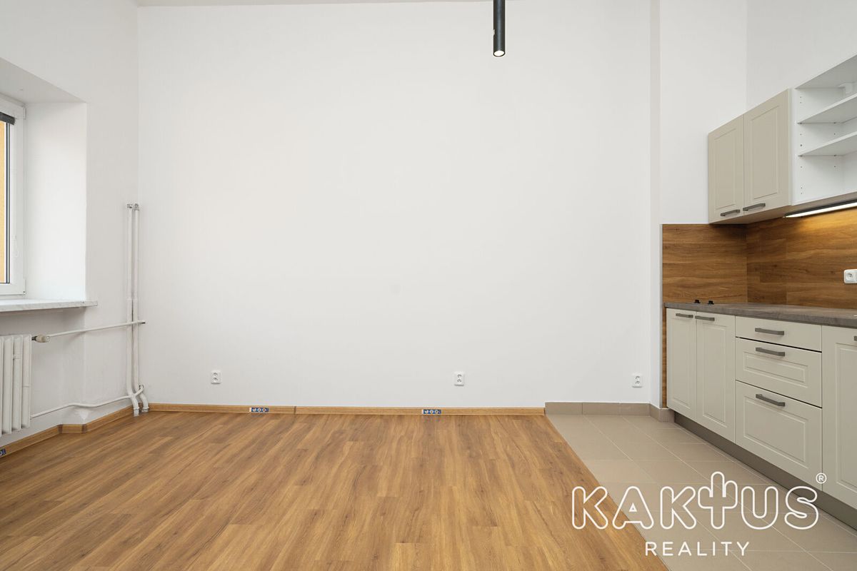 Pronájem bytu 1+kk 32 m² – fotografie 3