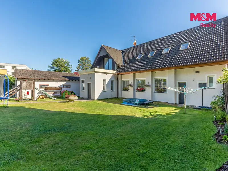 Prodej rodinného domu 250 m², pozemek 622 m², Jablonec nad Nisou – náhled fotky 2