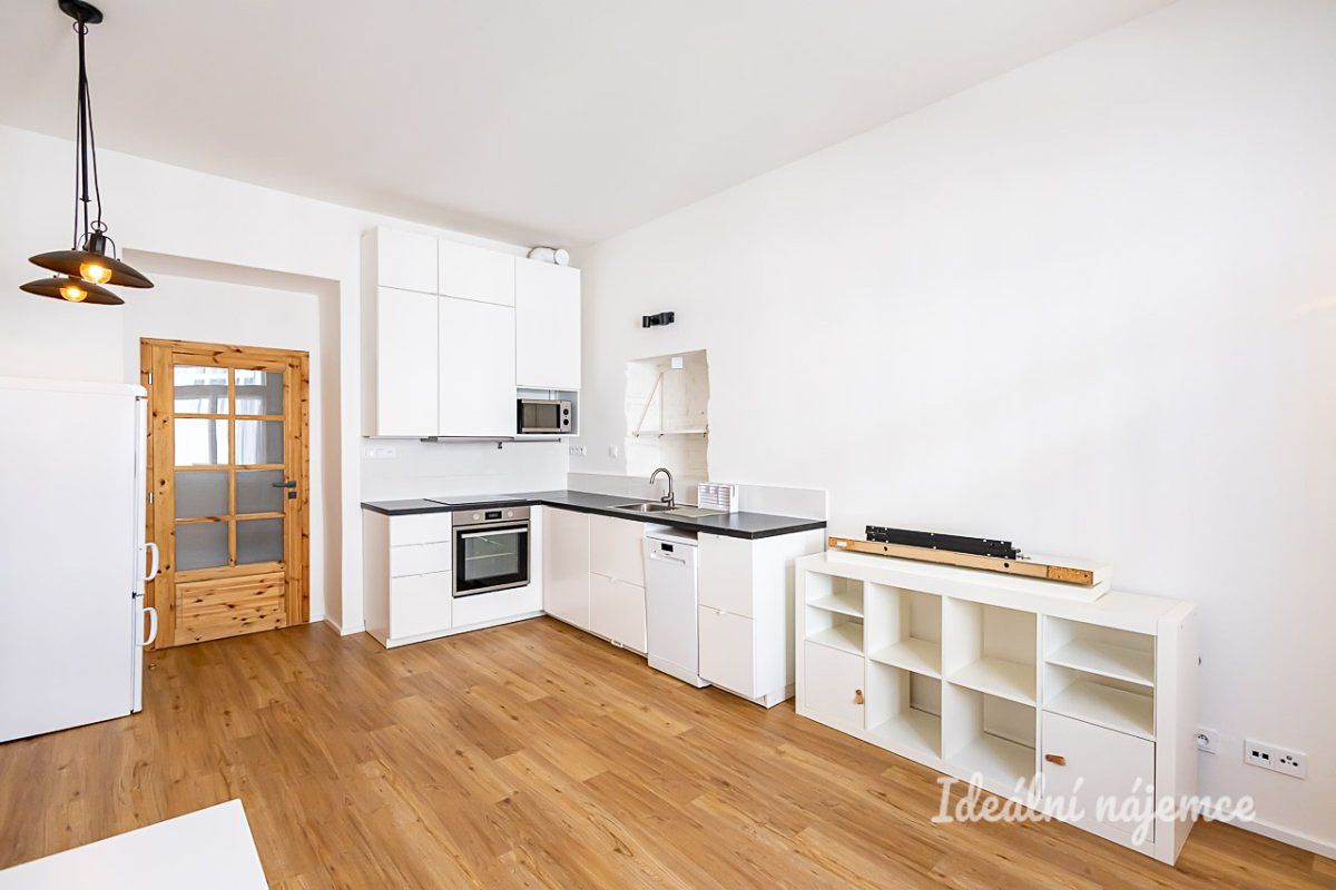 Pronájem bytu 3+kk 62 m² – fotografie 3