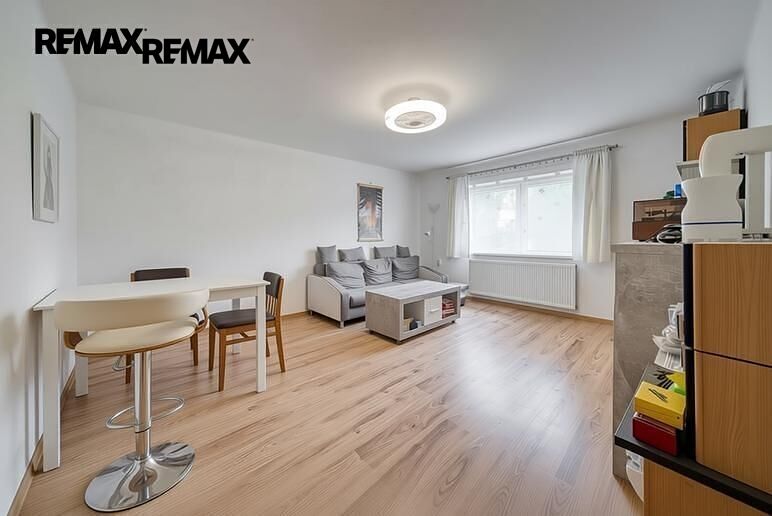 Prodej rodinného domu 250 m², pozemek 800 m² – fotografie 5