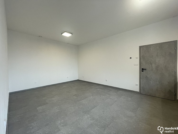 Квартира 1+kk в оренду, 29 м² (8 з 16)