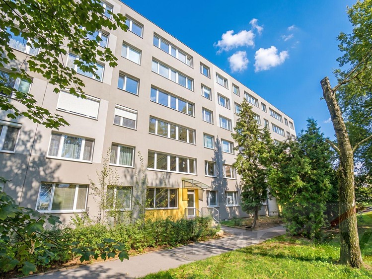 Prodej bytu 4+1, 65 m² (1 z 23)