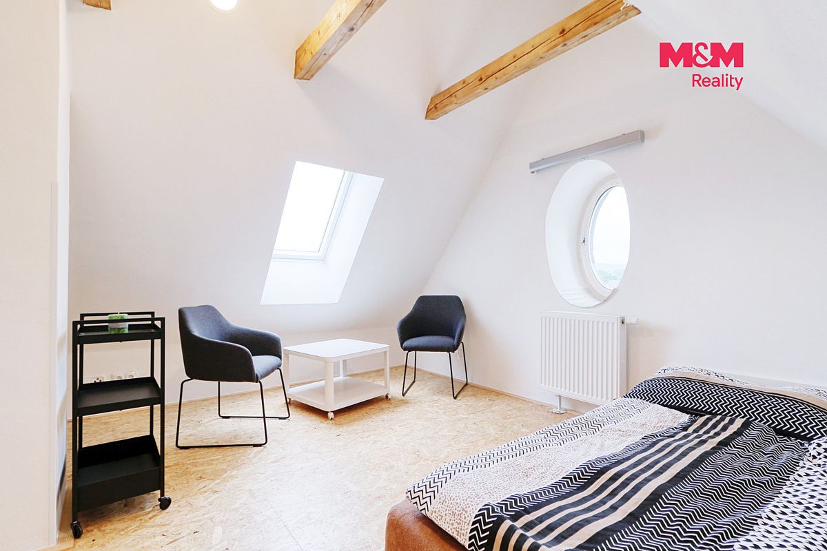 Pronájem bytu 2+kk 72 m² – fotografie 2