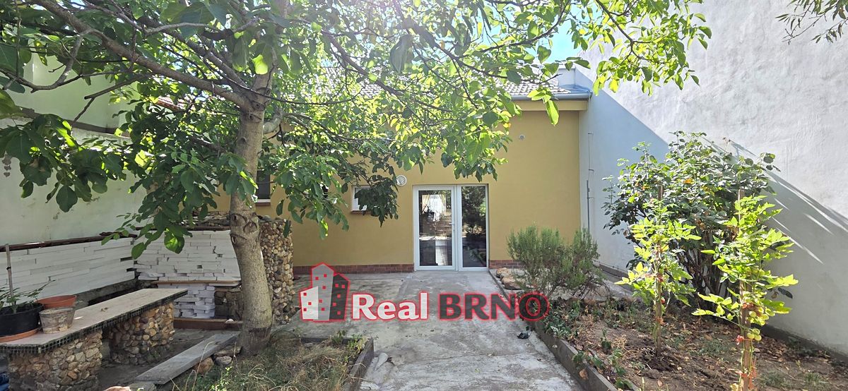 Prodej rodinného domu 172 m², pozemek 337 m² – fotografie 3