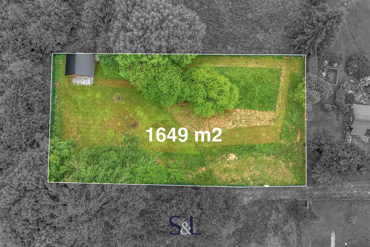Prodej stavebního pozemku 1649 m²