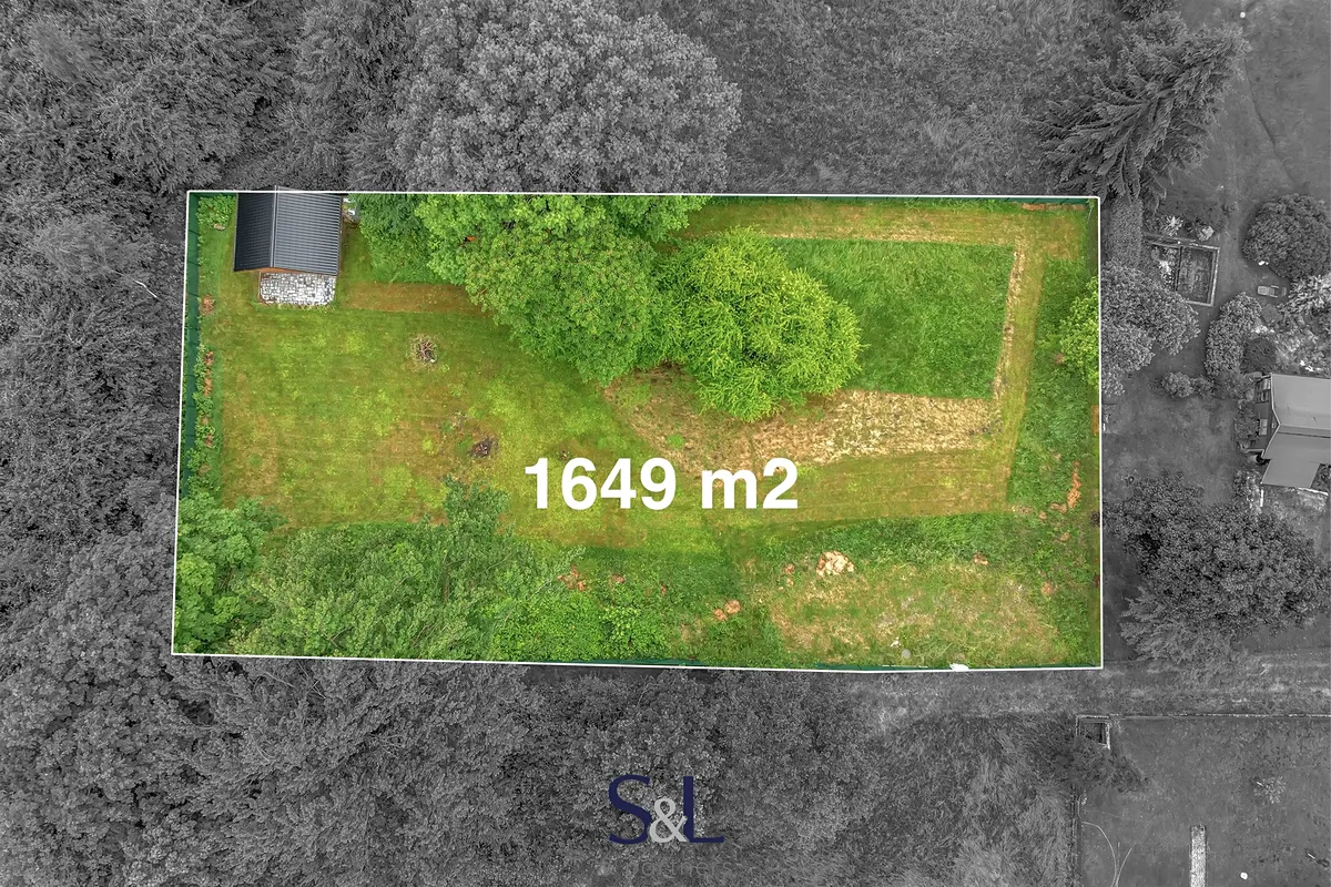 Prodej stavebního pozemku 1649 m²