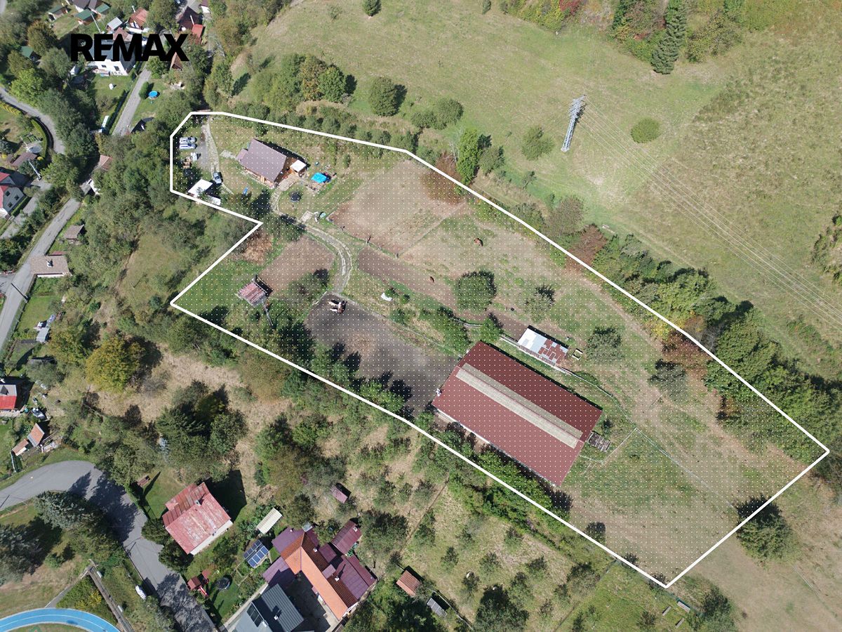 Prodej stavebního pozemku 9166 m²