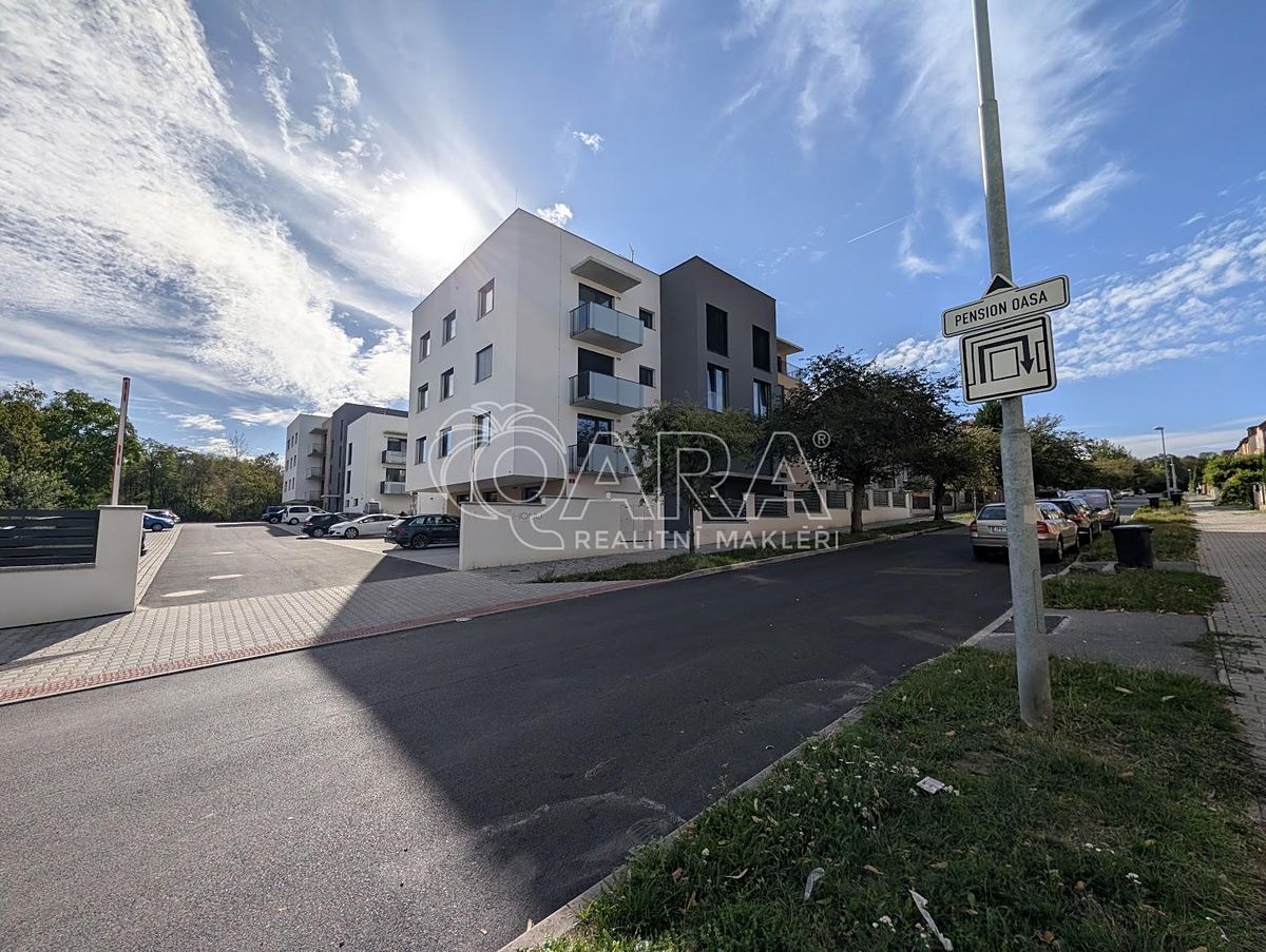 Pronájem bytu 1+kk 36 m²