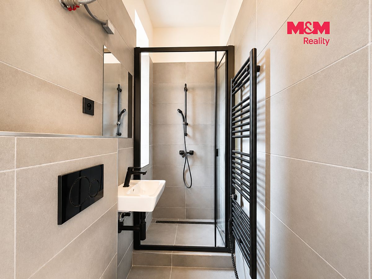 Pronájem bytu 1+kk 15 m² – fotografie 5
