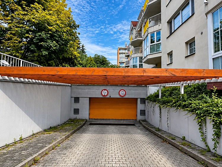 Prodej nemovitosti, 12 m² (4 z 12)