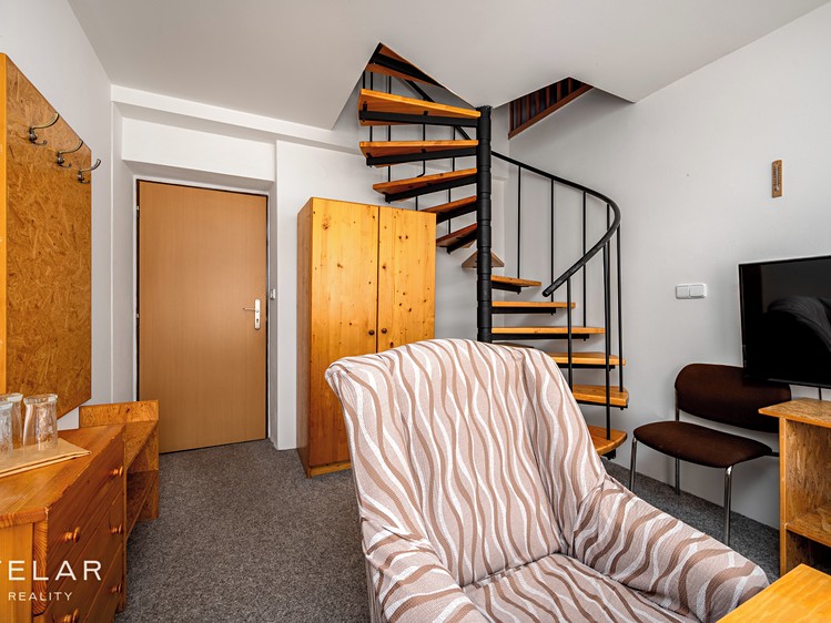 Комерційне приміщення на продаж, 640 м² (39 з 70)