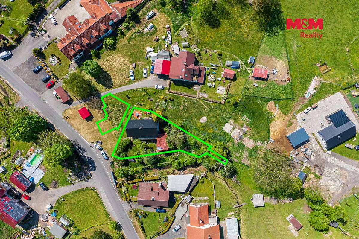 Prodej rodinného domu 154 m², pozemek 893 m² – fotografie 2