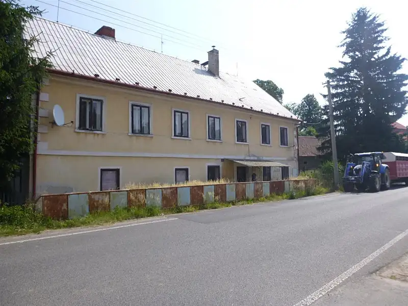 Dražba rodinného domu 1334 m², pozemek 2017 m², Česká Lípa – náhled fotky 1