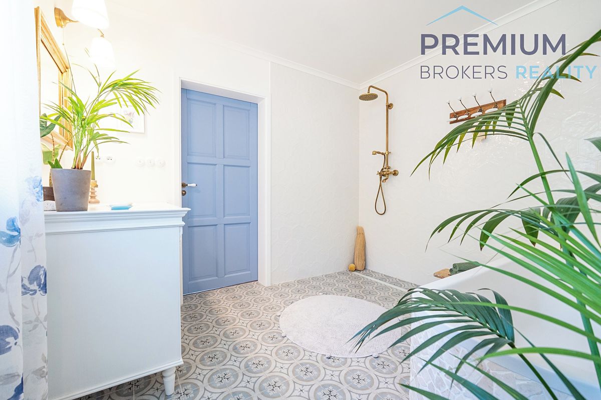 Prodej rodinného domu 108 m², pozemek 543 m² – fotografie 2