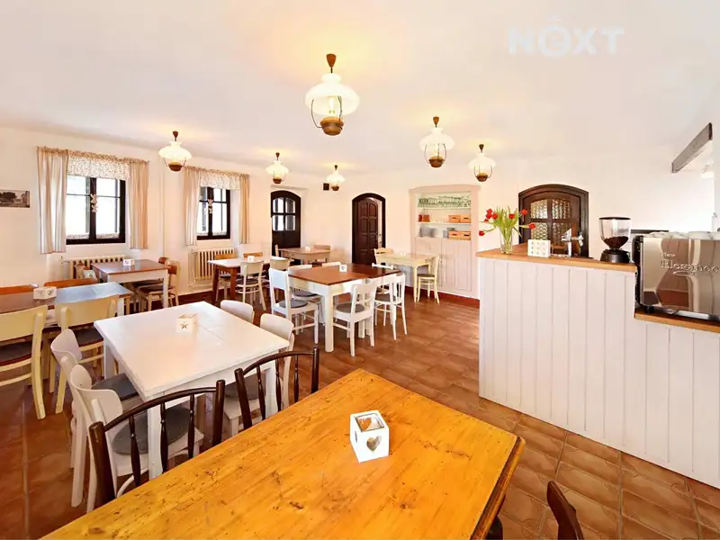 Prodej rodinného domu 230 m², pozemek 1433 m², Jilemnice – náhled fotky 3