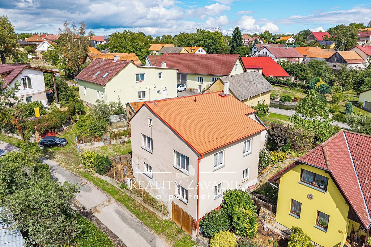 Prodej rodinného domu 210 m², pozemek 394 m² – fotografie 3