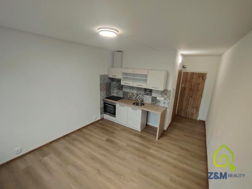 Pronájem bytu 1+kk 20 m² – fotografie 5