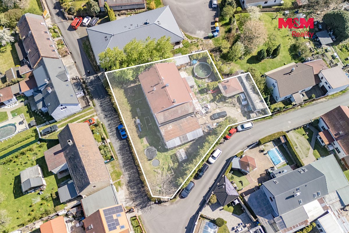 Prodej rodinného domu 340 m², pozemek 1188 m² – fotografie 4
