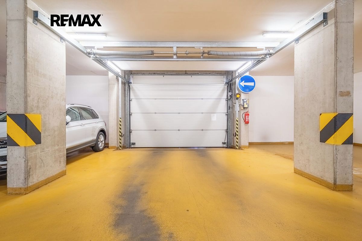Prodej garážového stání 13 m² – fotografie 5