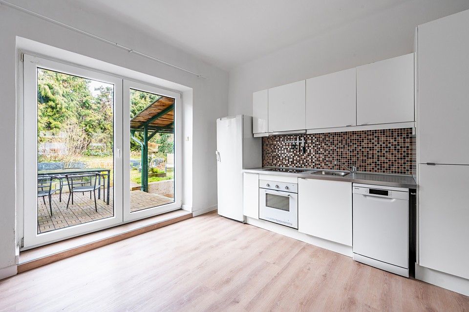 Pronájem rodinného domu 200 m², pozemek 140 m² – fotografie 4