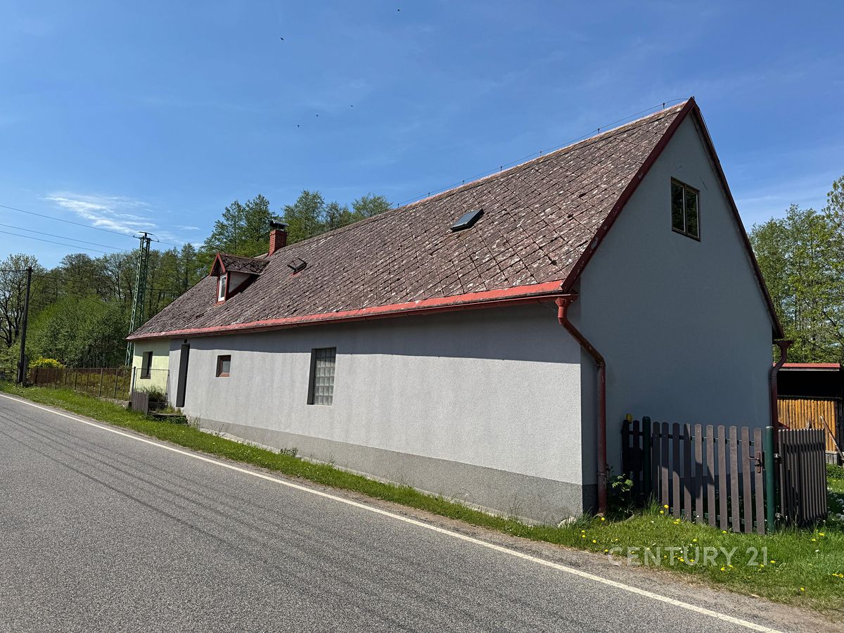 Prodej rodinného domu 120 m², pozemek 2545 m² – fotografie 3