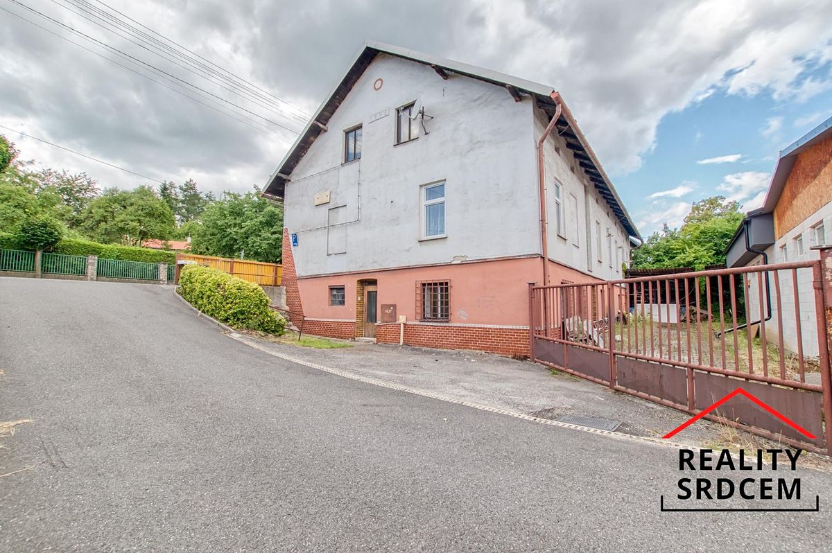 Prodej rodinného domu 600 m², pozemek 399 m²