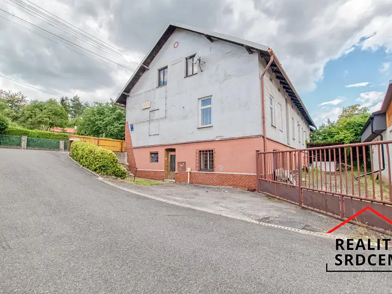 Prodej rodinného domu 600 m², pozemek 399 m², Dětmarovice – náhled fotky 1