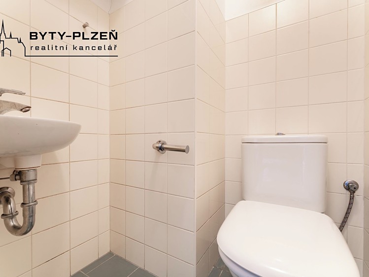 Wohnung 3+1 zum Kauf, 85 m² (13 von 16)