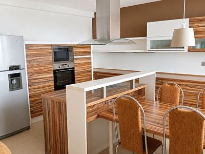 Prodej rodinného domu 270 m², pozemek 130 m²