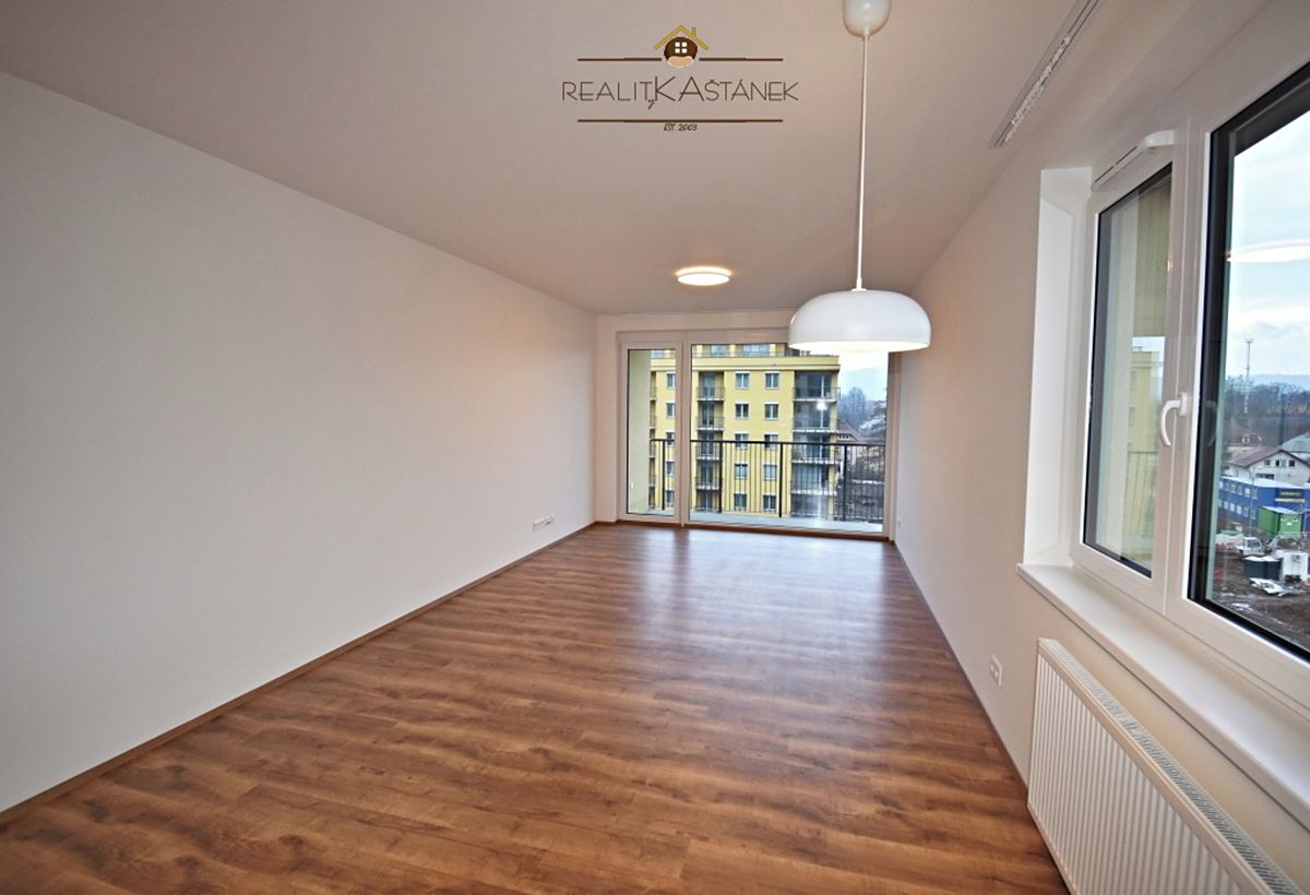 Pronájem bytu 1+kk 48 m² – fotografie 4