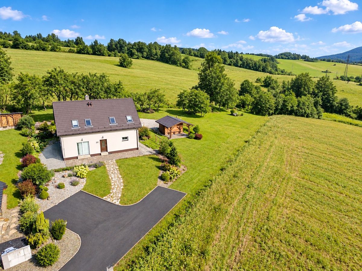 Prodej rodinného domu 145 m², pozemek 1603 m² – fotografie 2