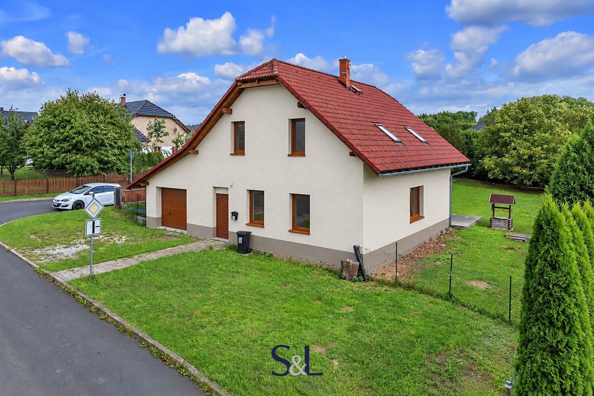 Prodej rodinného domu 141 m², pozemek 1121 m² – fotografie 4