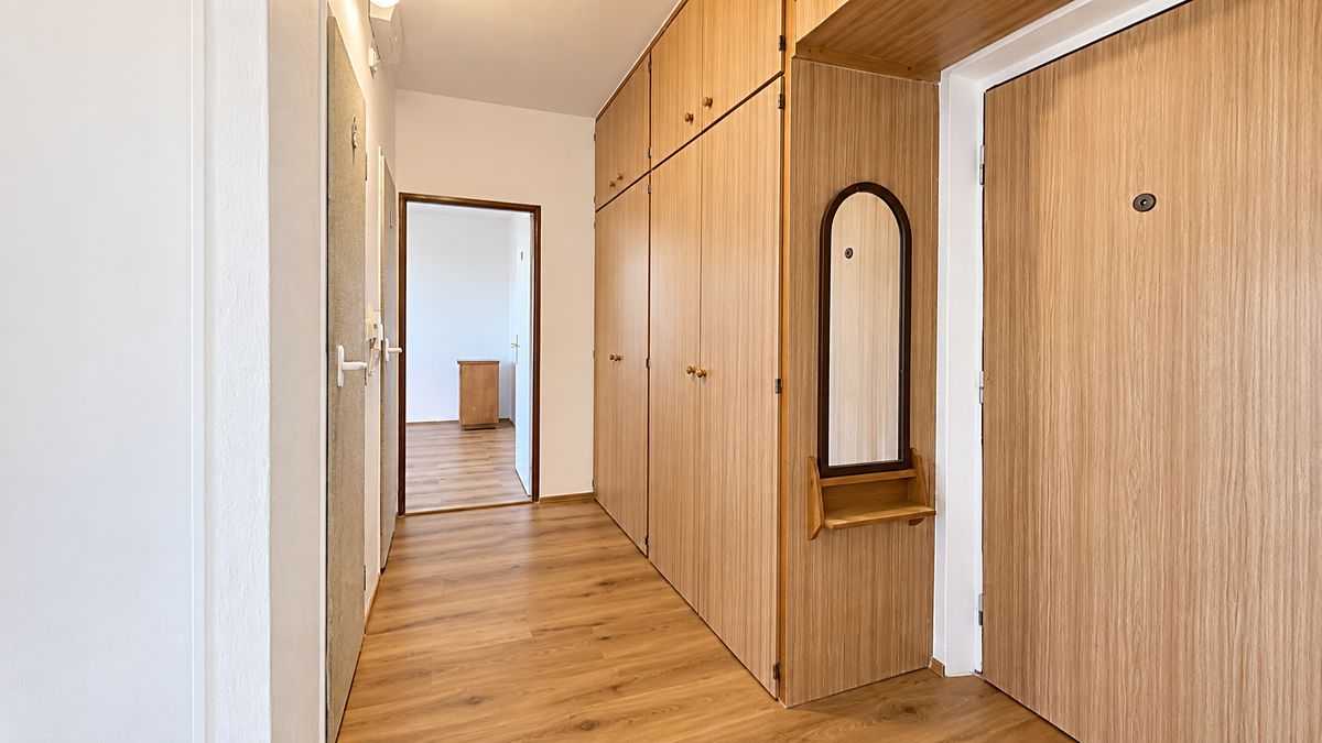 Pronájem bytu 2+1 53 m² – fotografie 2