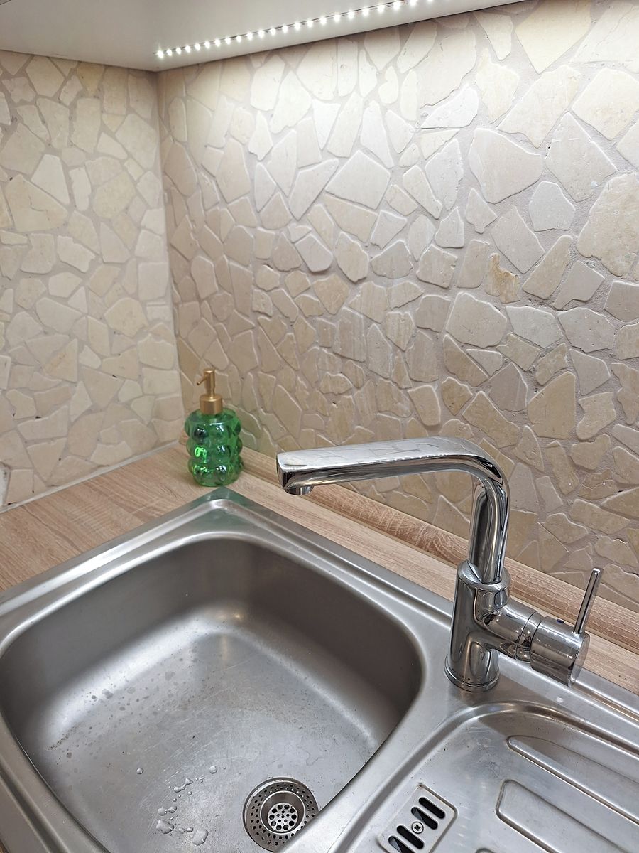 Prodej bytu 1+kk 24 m² – fotografie 3