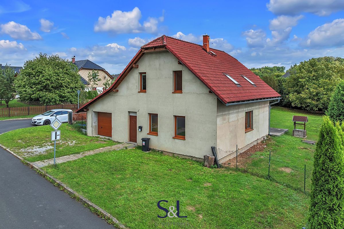 Prodej rodinného domu 141 m², pozemek 1121 m² – fotografie 3