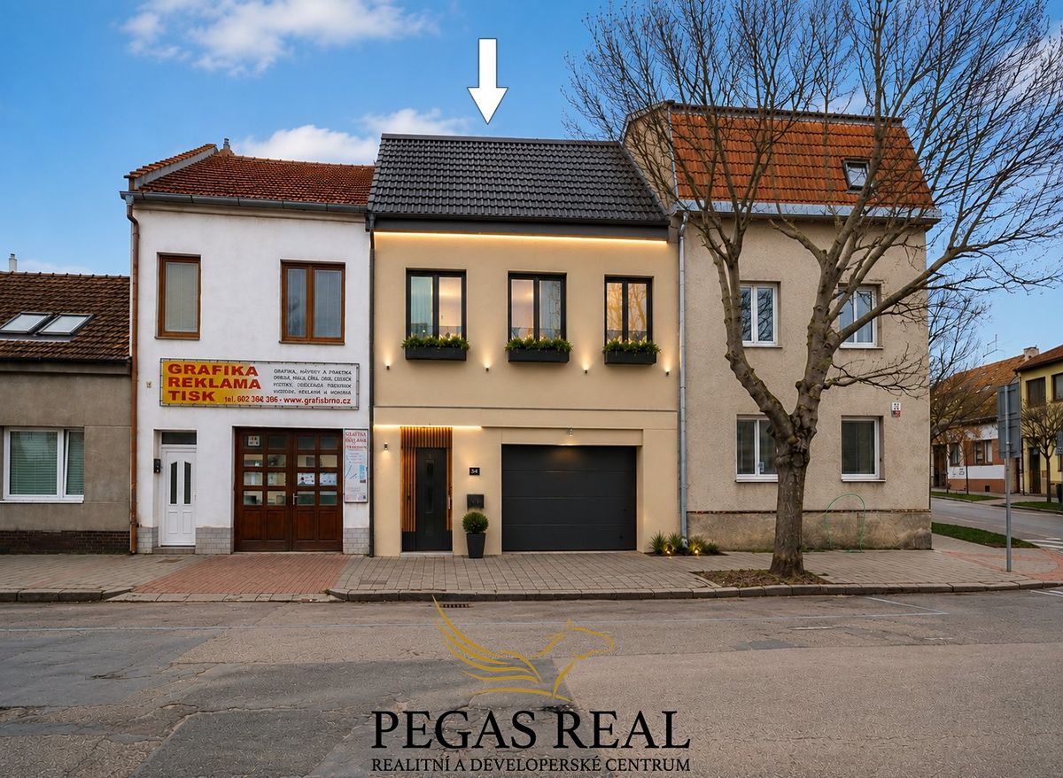 Prodej rodinného domu 217 m², pozemek 109 m² – fotografie 3