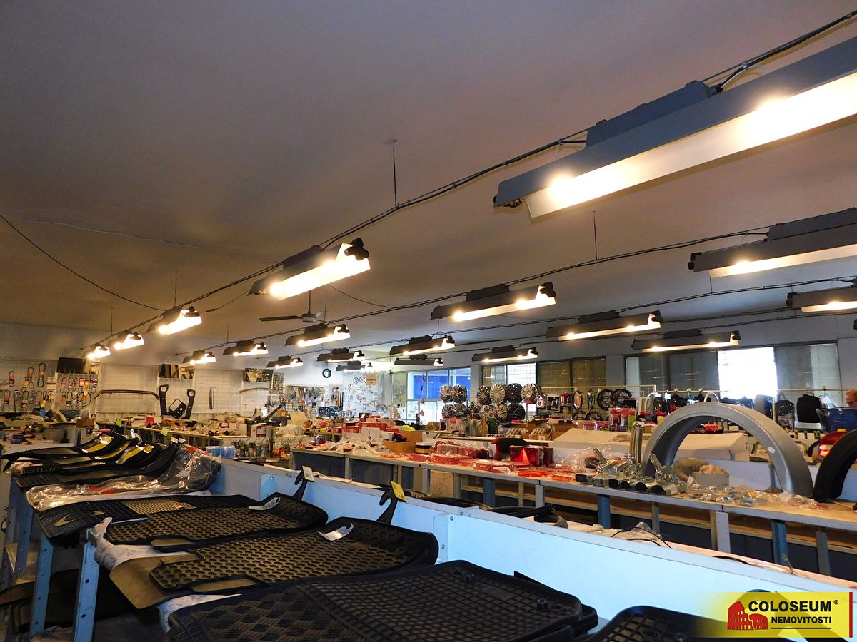 Prodej vícegeneračního domu 1700 m², pozemek 990 m²