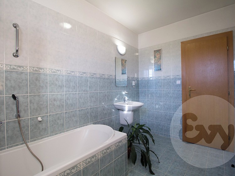 Prodej domu, 100 m² (21 z 31)