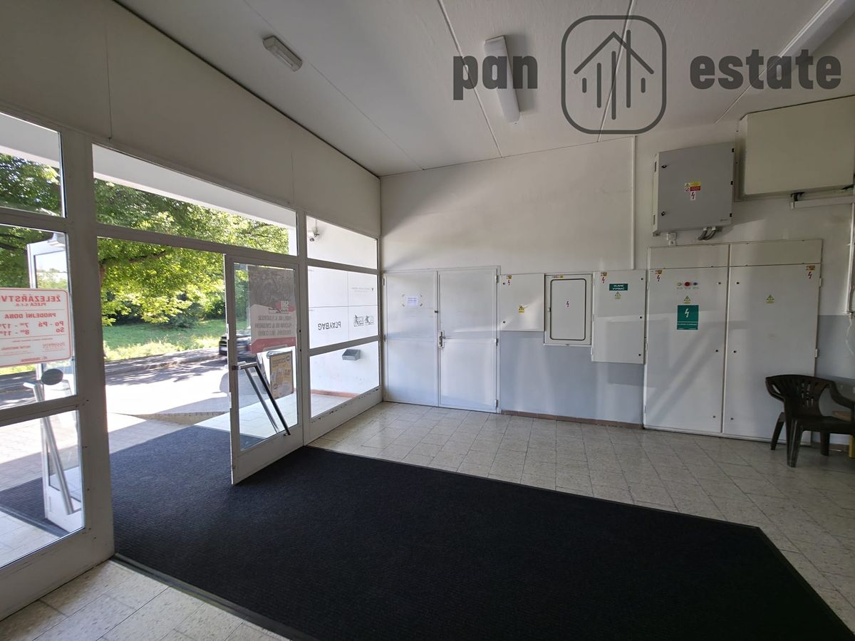 Pronájem obchodního prostoru 60 m² – fotografie 4