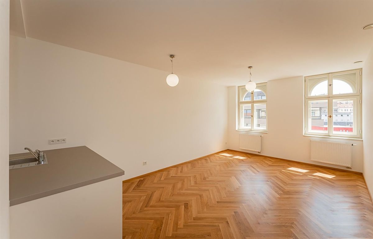 Pronájem bytu 3+kk 85 m² – fotografie 3
