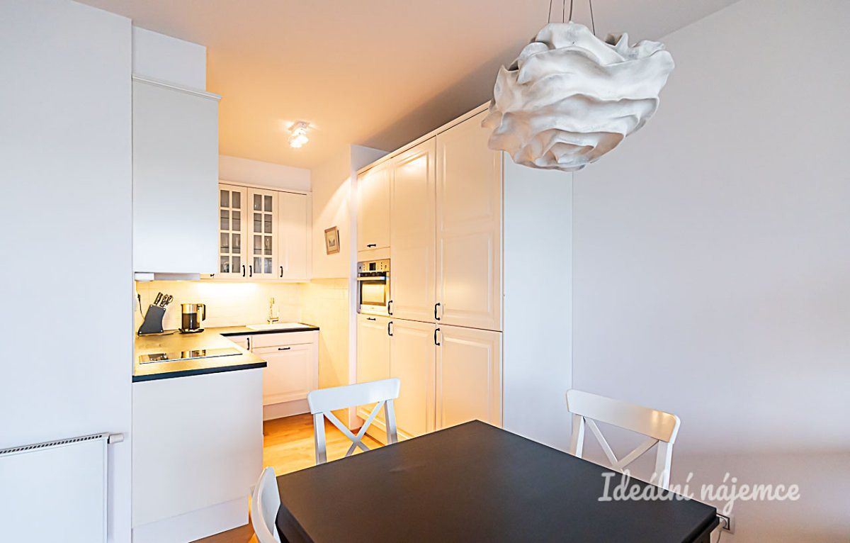 Pronájem bytu 2+kk 55 m² – fotografie 3