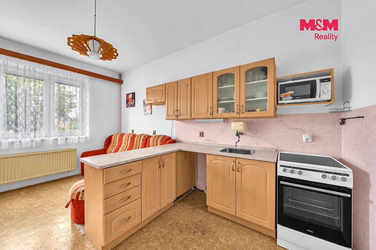 Prodej rodinného domu 103 m², pozemek 386 m² – fotografie 3