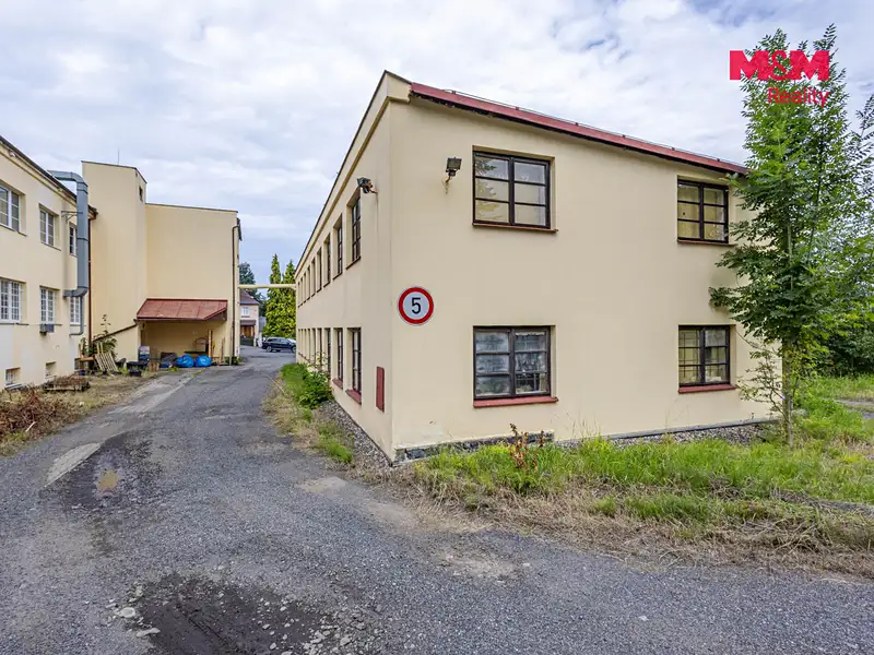 Prodej výrobní haly, prostoru 2651 m², Kamenický Šenov – náhled fotky 2