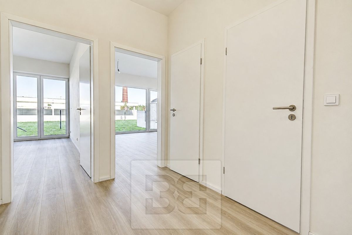 Pronájem bytu 2+kk 59 m² – fotografie 4