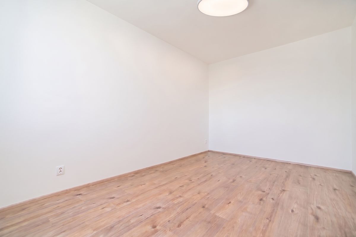 Pronájem bytu 2+kk 52 m² – fotografie 3